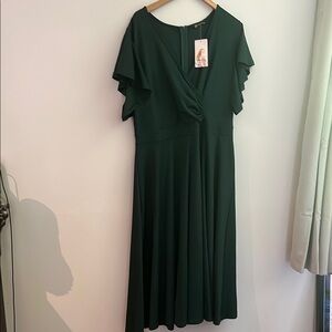NWT Emerald Green Women's Dress, xxl